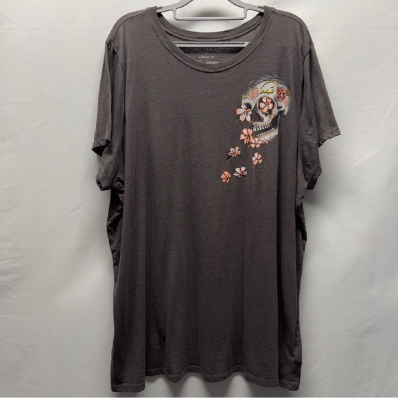 Torrid Charcoal Graphic Skull Plus Size T-Shirt - Picture 1 of 7
